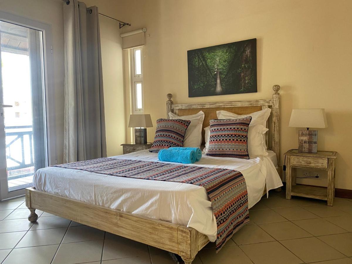 Grand Baie Seaview Penthouse Apartment Exterior photo